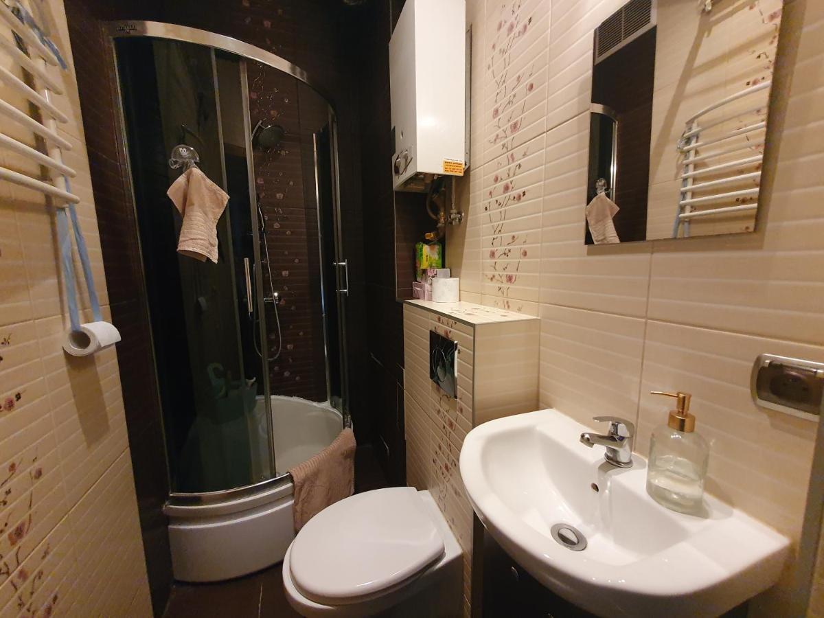 Basic, Quiet Apartment Close To Main Square Krasków Εξωτερικό φωτογραφία